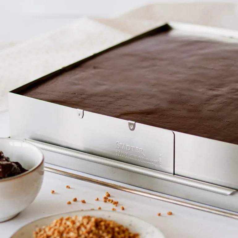 Bakeform justerbar 25–50x22–41 cm 7 cm