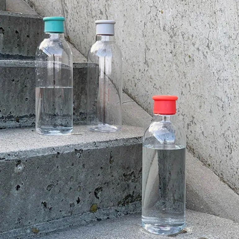 DRINK-IT vannflaske 0,75L lys grå/klar