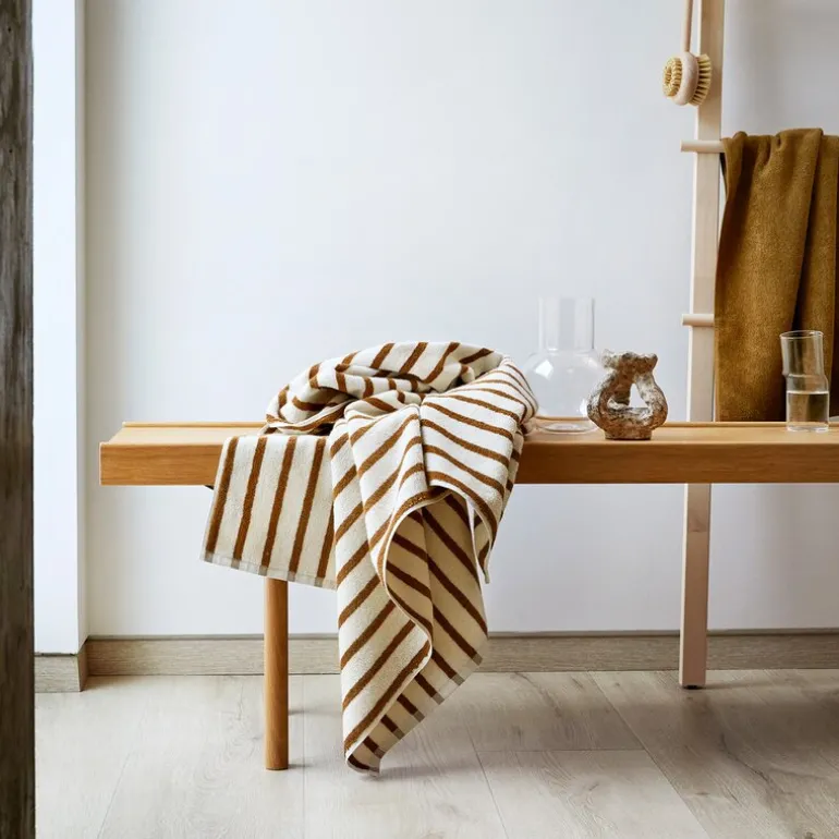 Everyday stripe håndkle 70x140 cm oker
