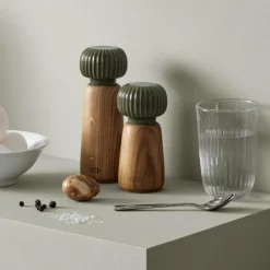 Hammershøi kvern h18 cm mørk grønn