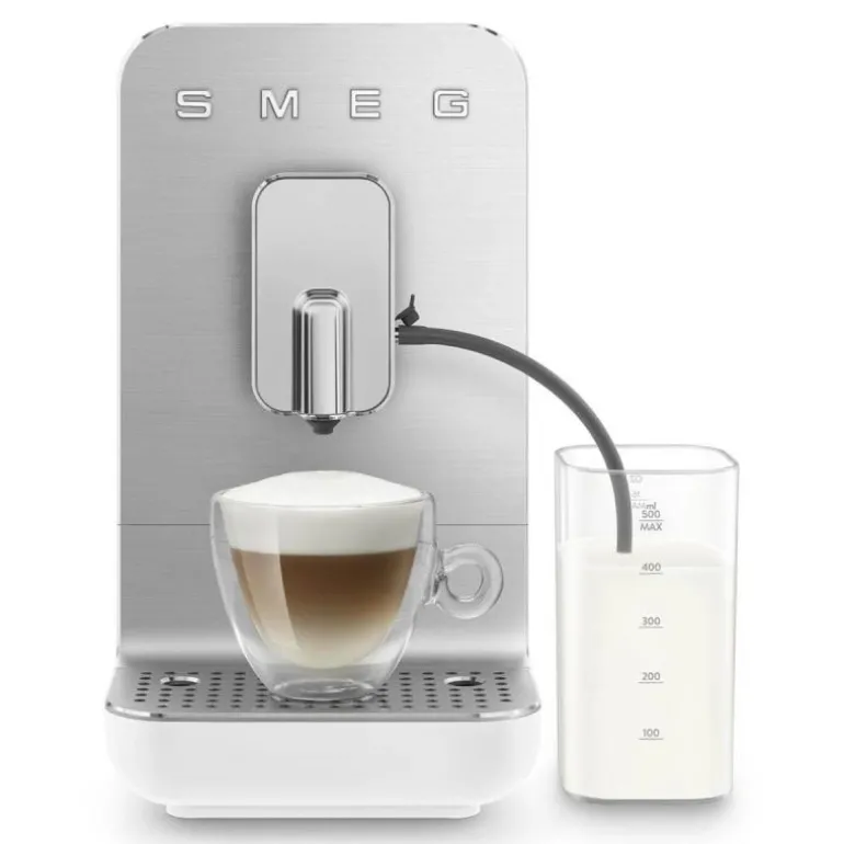 Kaffemaskin BCC13 1,4L m/melkeskummer hvit