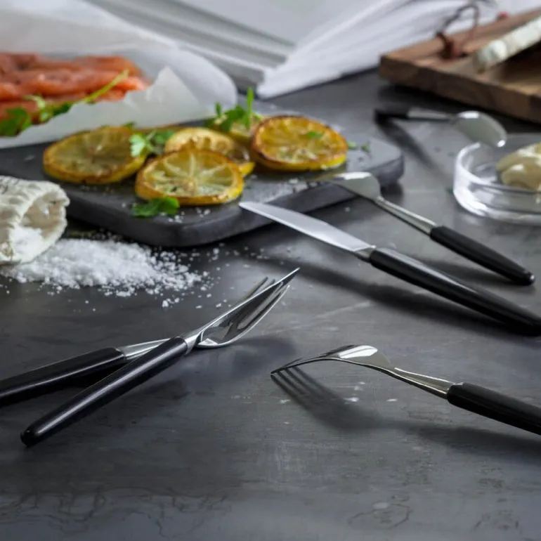 Kniv 21 cm svart