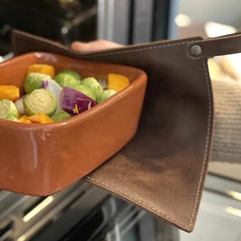 Leather gryteklut 21x21 cm brun