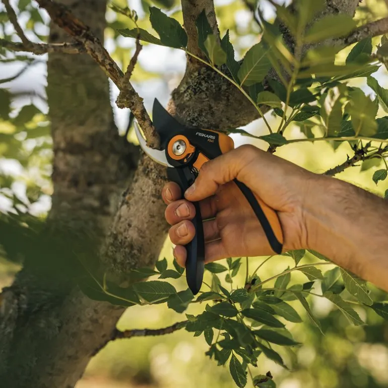 Plus™ beskjæringssaks P541 21 cm svart/oransje