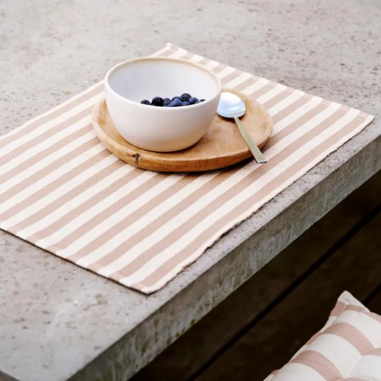 Statement Stripe spisebrikke 33x48 cm 2 stk beige